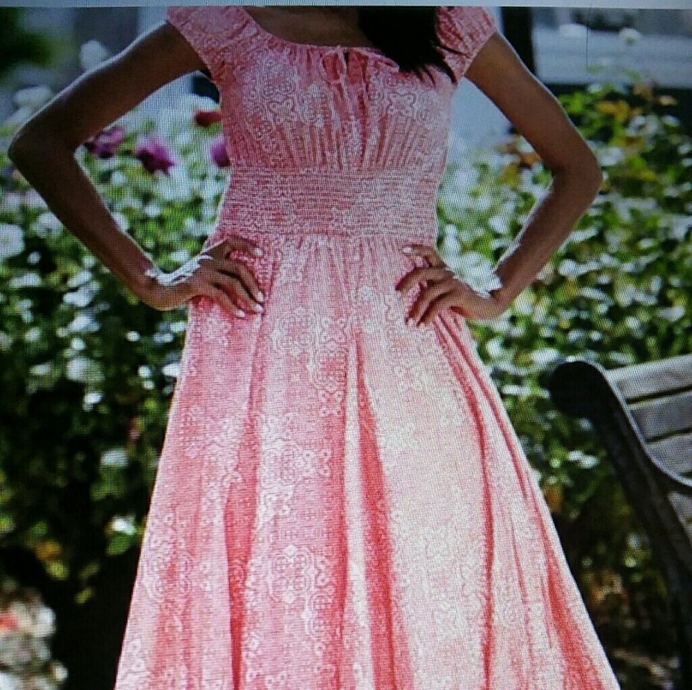 SOLD. Reposhing.  Lovely Midi Summer Dress